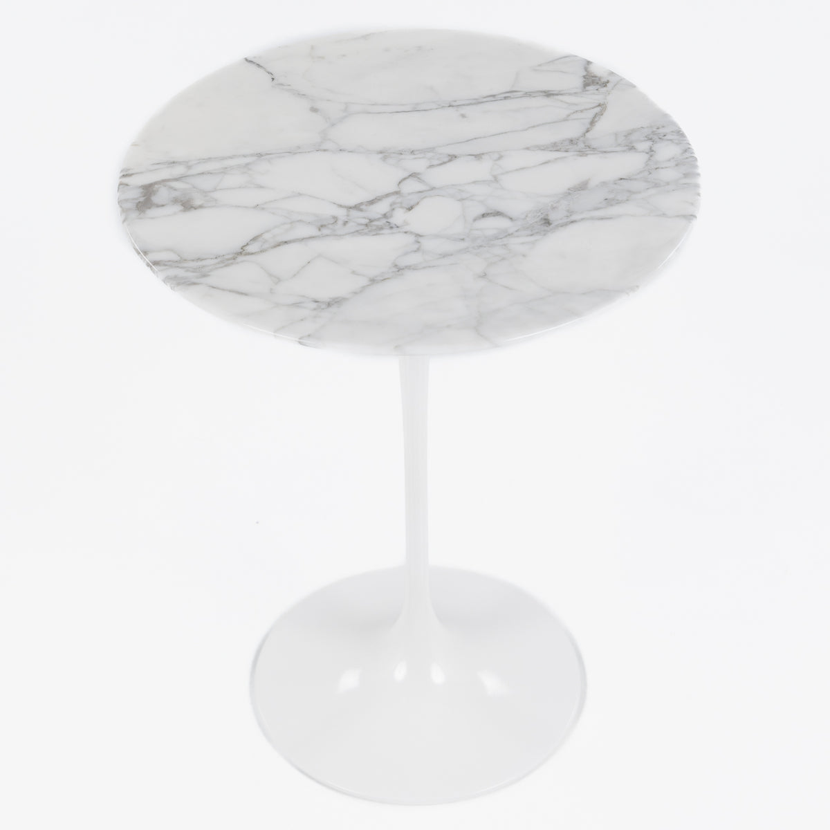 Saarinen Round side table in white marble