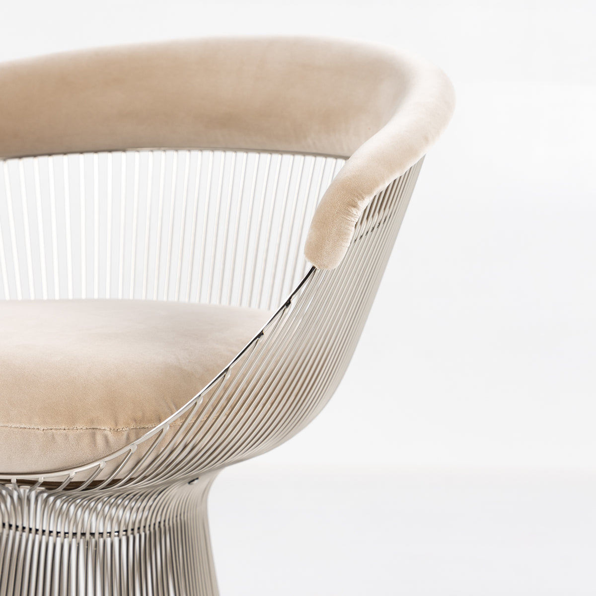 Platner Side Chair i nikkel & beige tekstil
