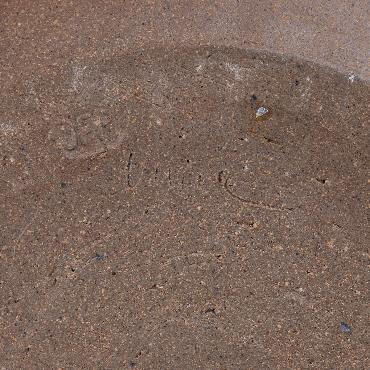 Dish in stoneware