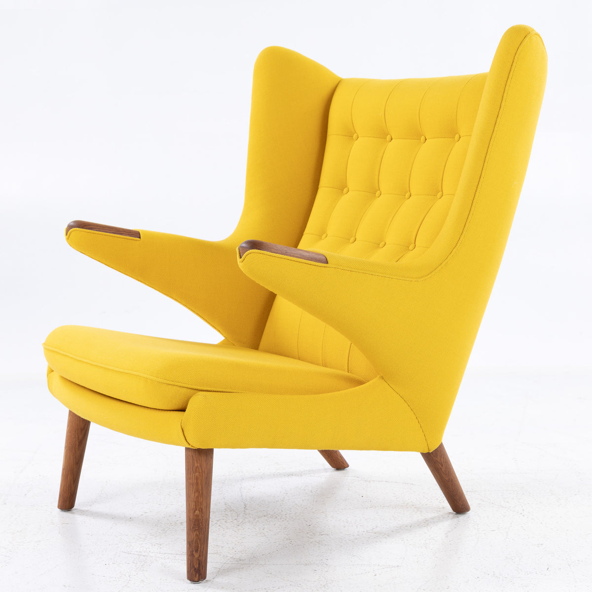 AP 19 - Papa Bear chair in new textile
