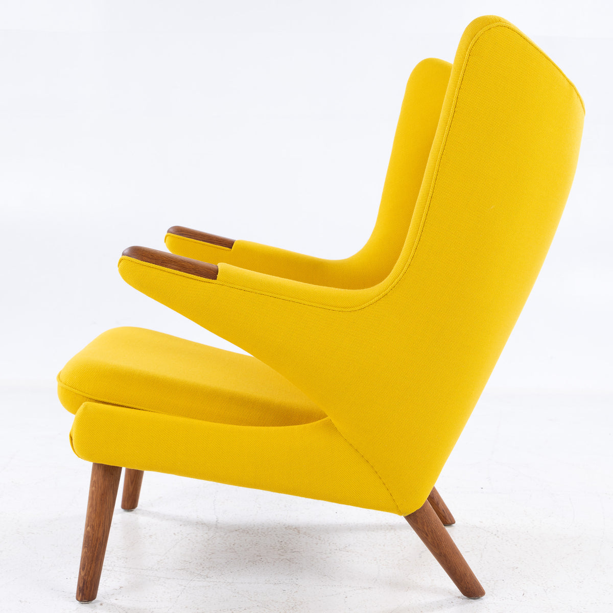 AP 19 - Papa Bear chair in new textile