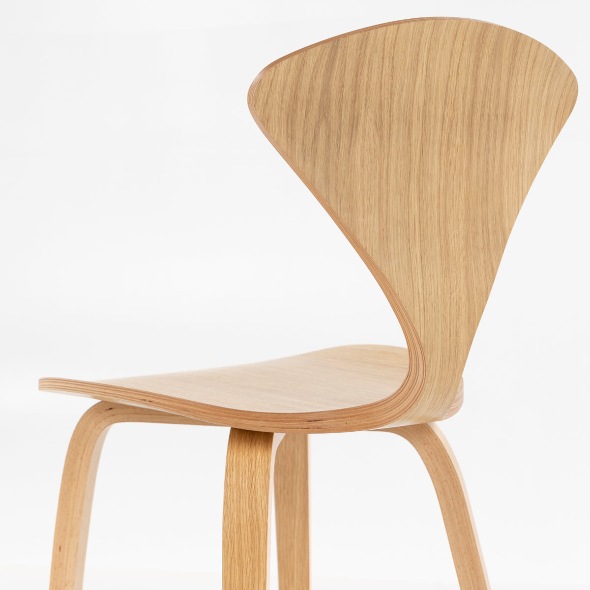 Cherner Bar Stool in white oiled oak