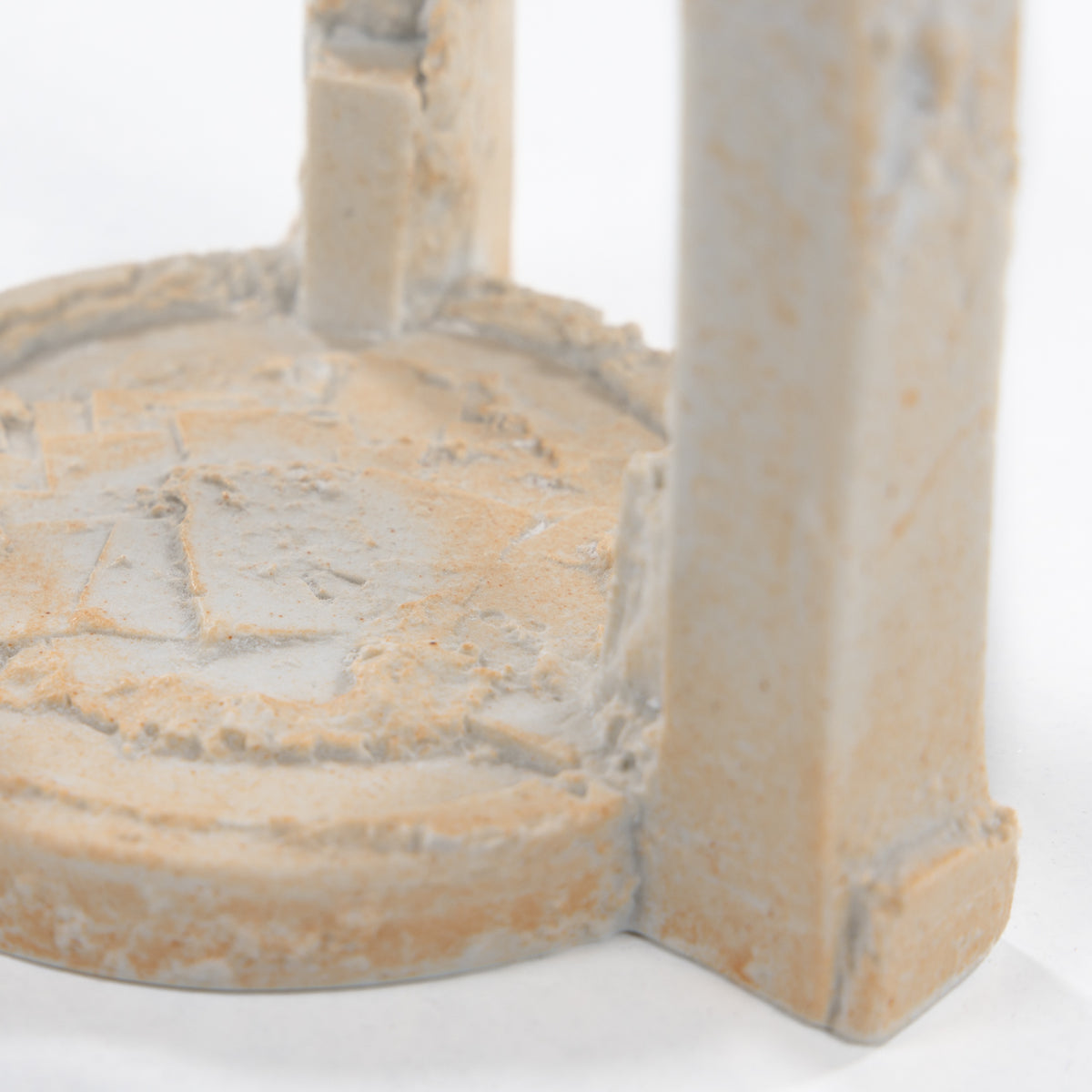 Sculptural centrepiece