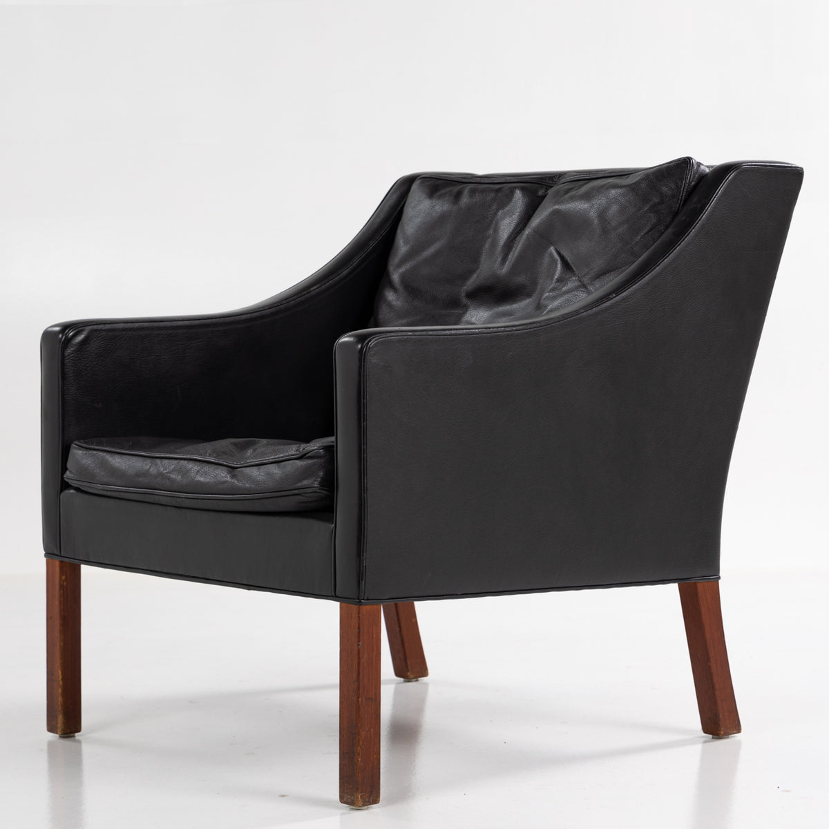 BM 2207 - Easy chair in original leather