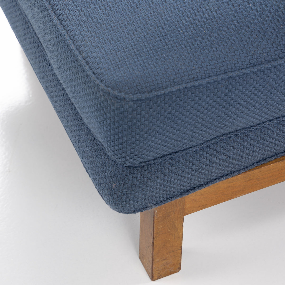 Lounge chair in textile