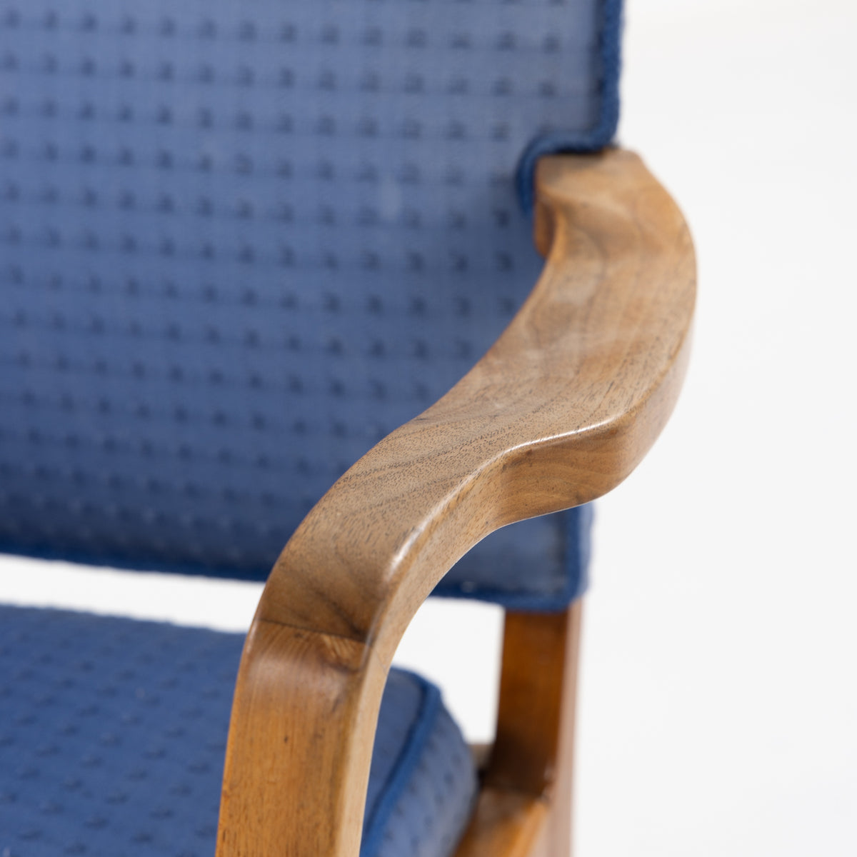 Easy chair in walnut