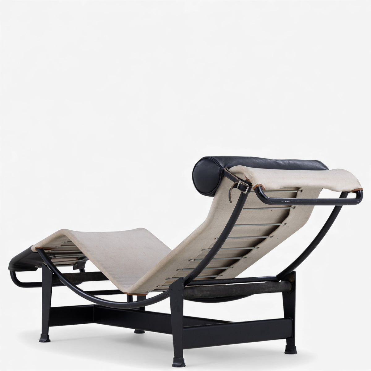 LC 4 - Chaise longue in natural canvas