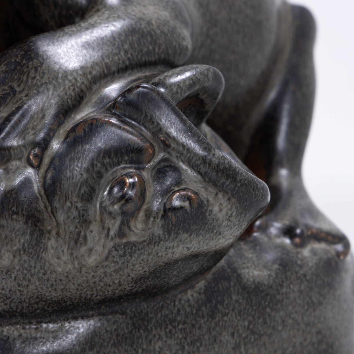 Sculpture in stoneware