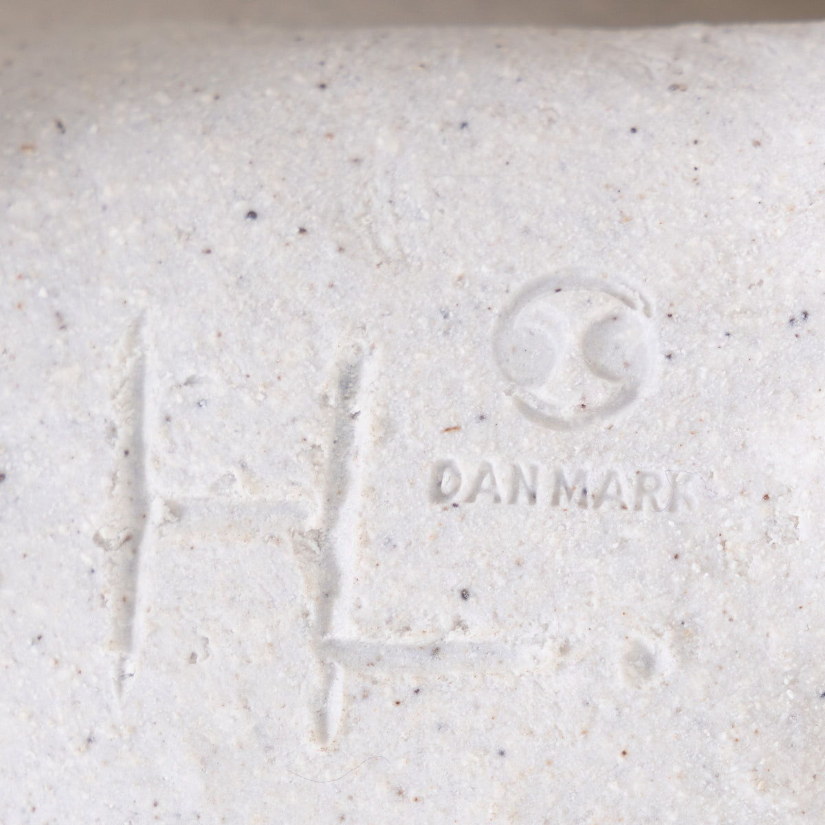 Sculpture in stoneware