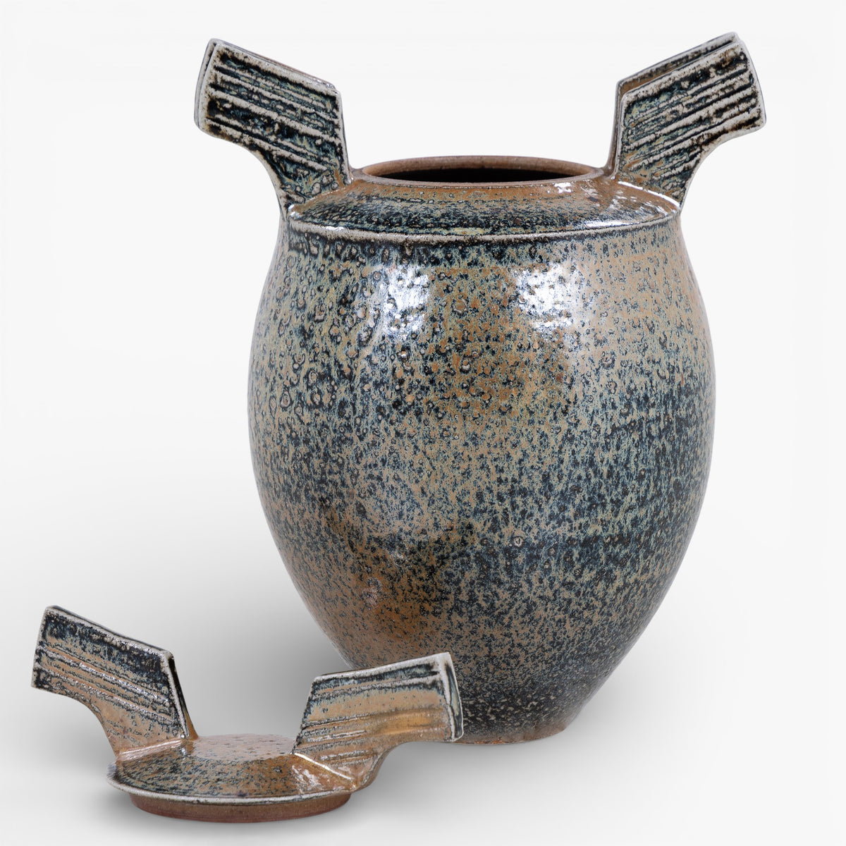 Lidded jar in stoneware