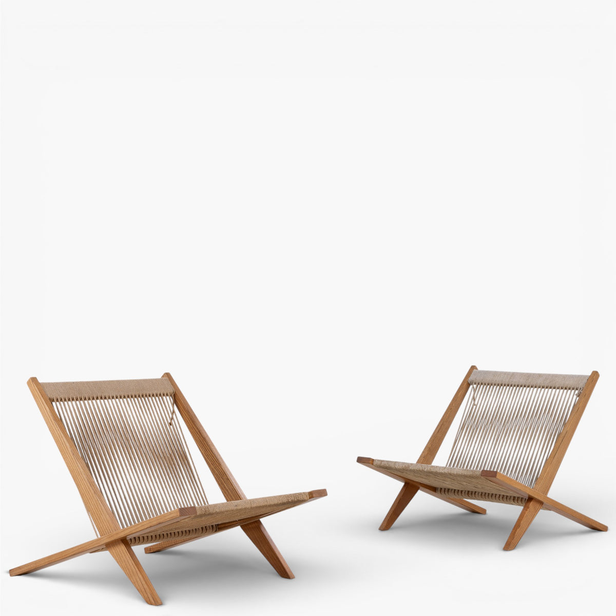 JH 106 - Easy chair in ash