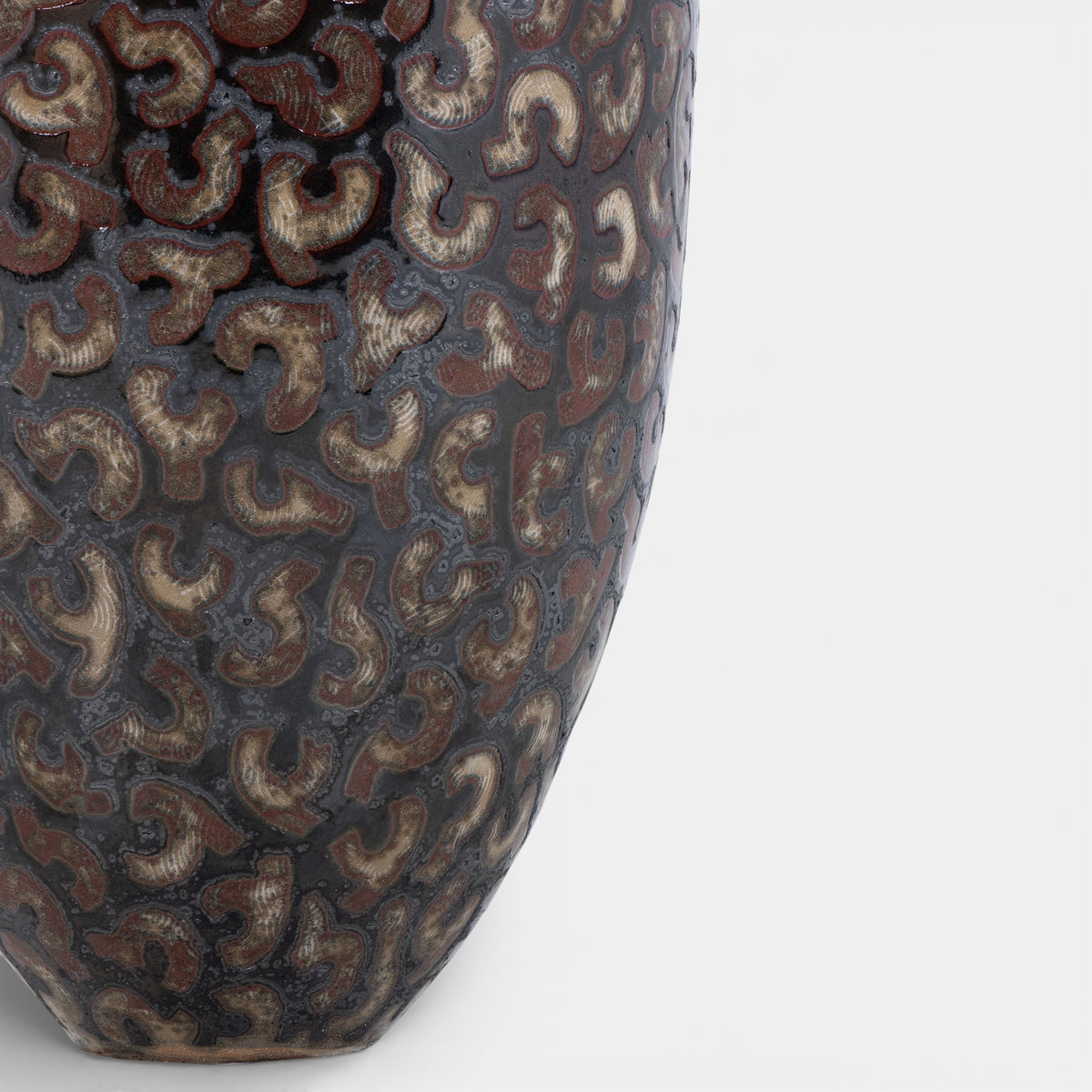 Colossal jar in stoneware