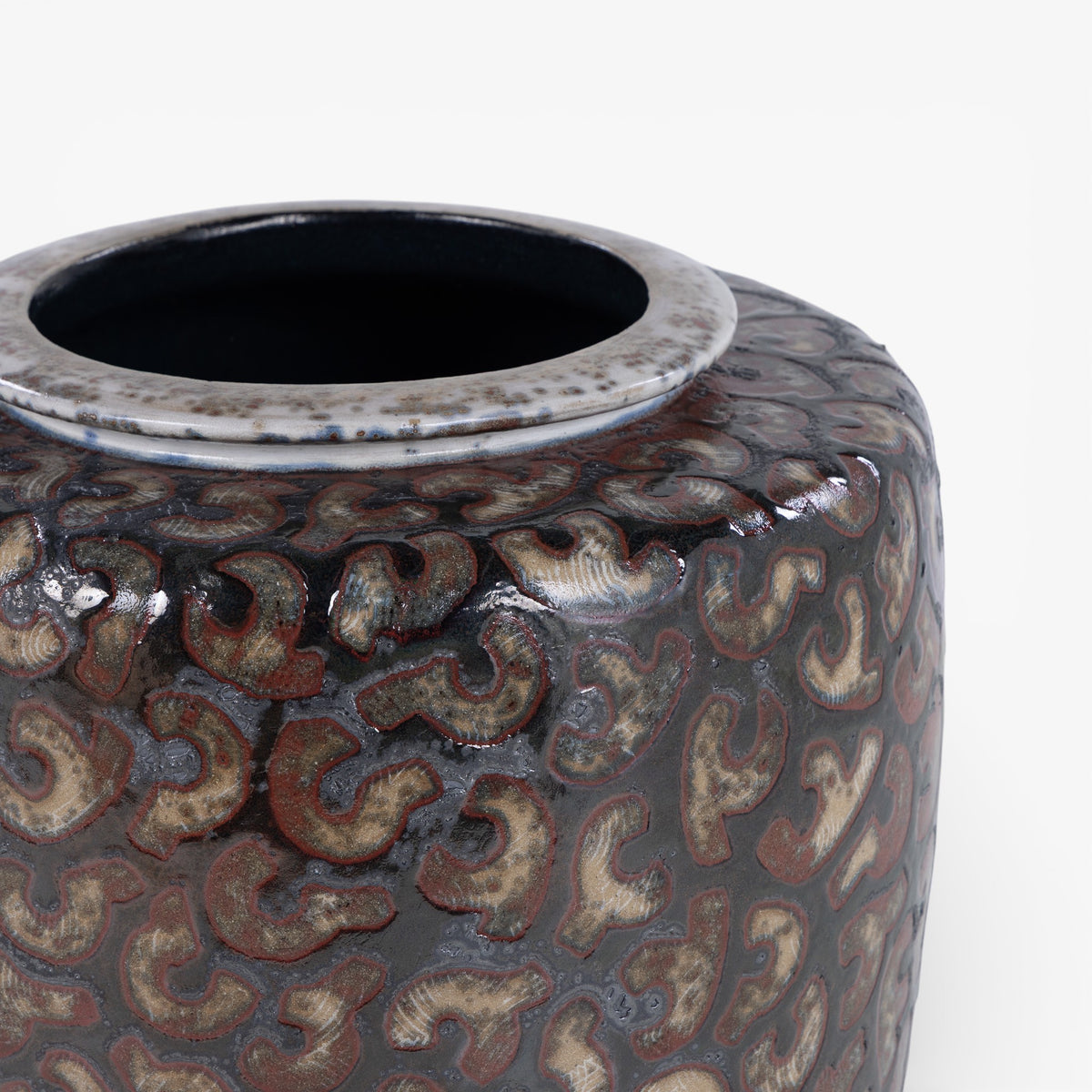 Colossal jar in stoneware