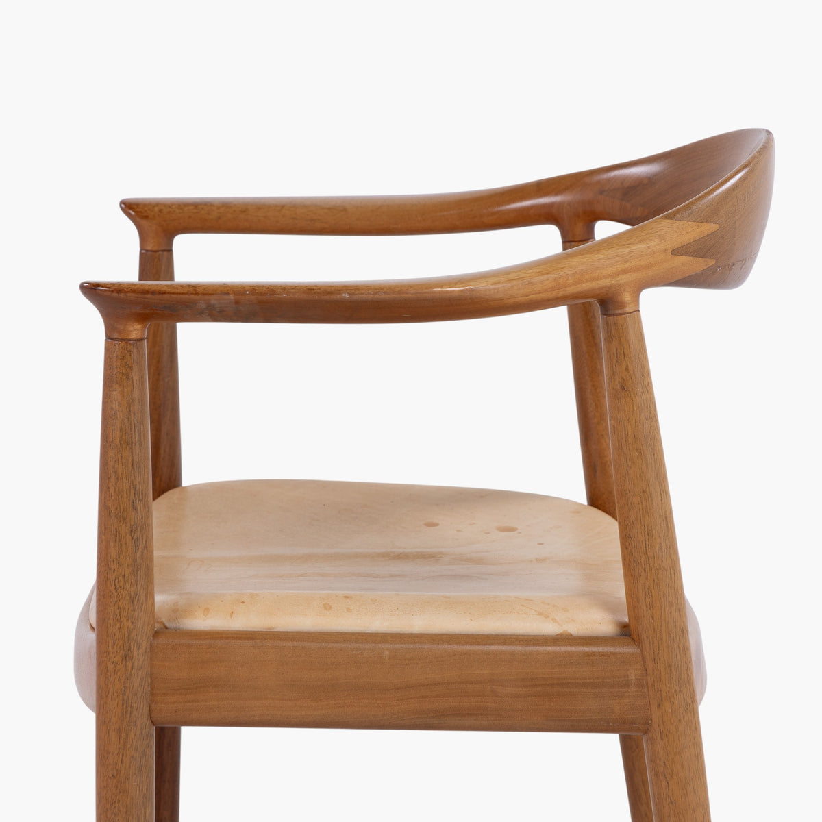 JH 503 - 'The Chair' in mahogany