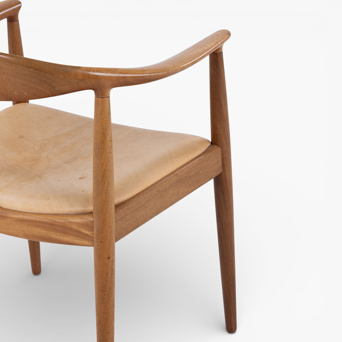 JH 503 - 'The Chair' in mahogany