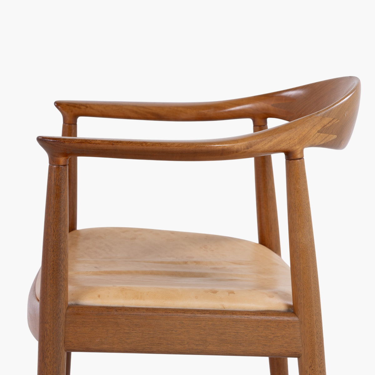JH 503 - 'The Chair' in mahogany