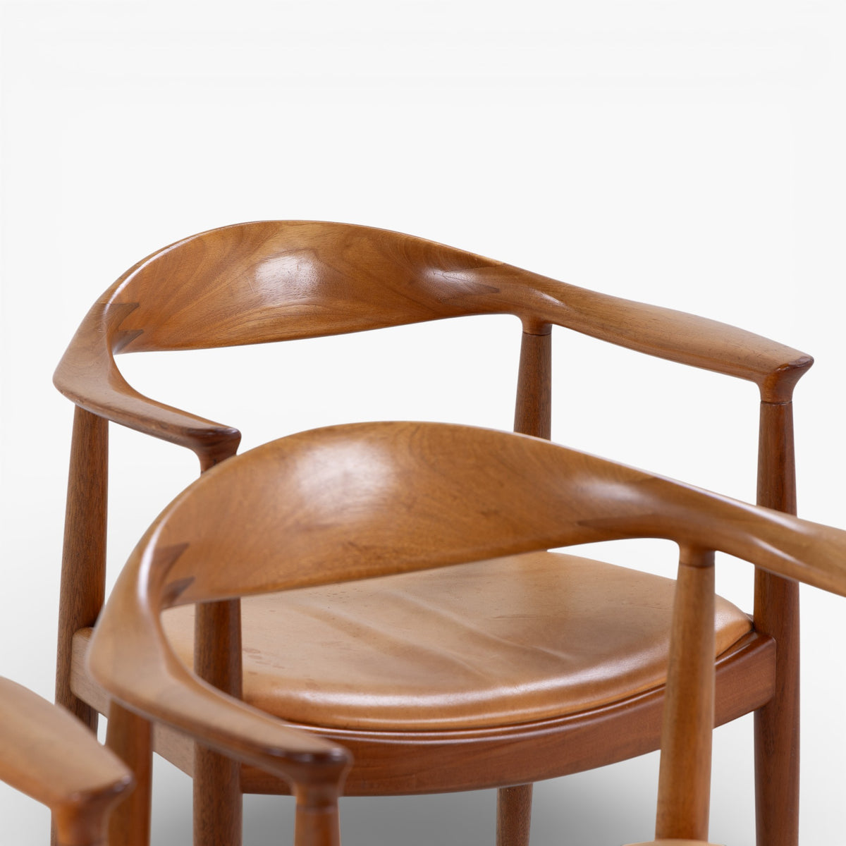 JH 503 - 'The Chair' in mahogany