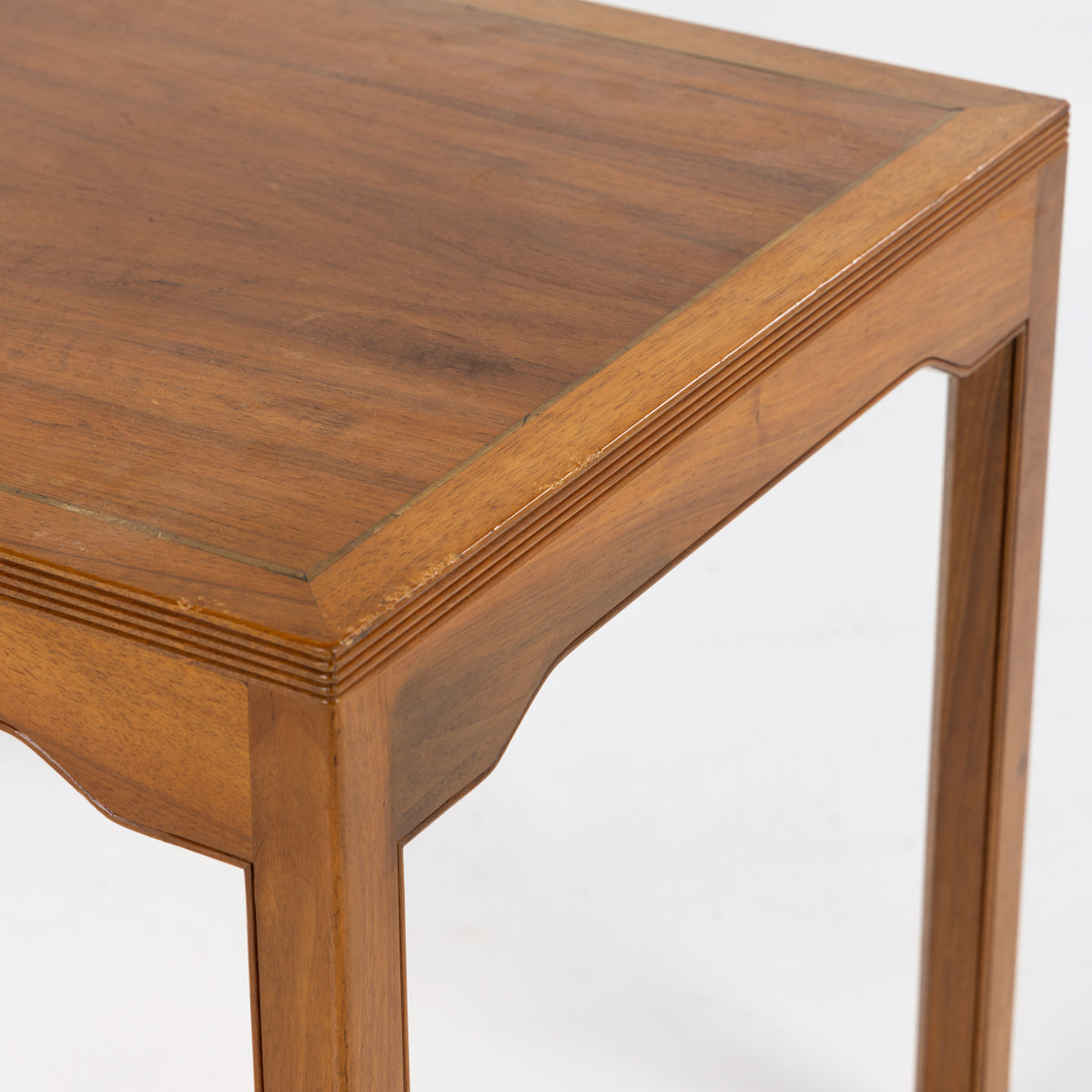Coffee table in walnut