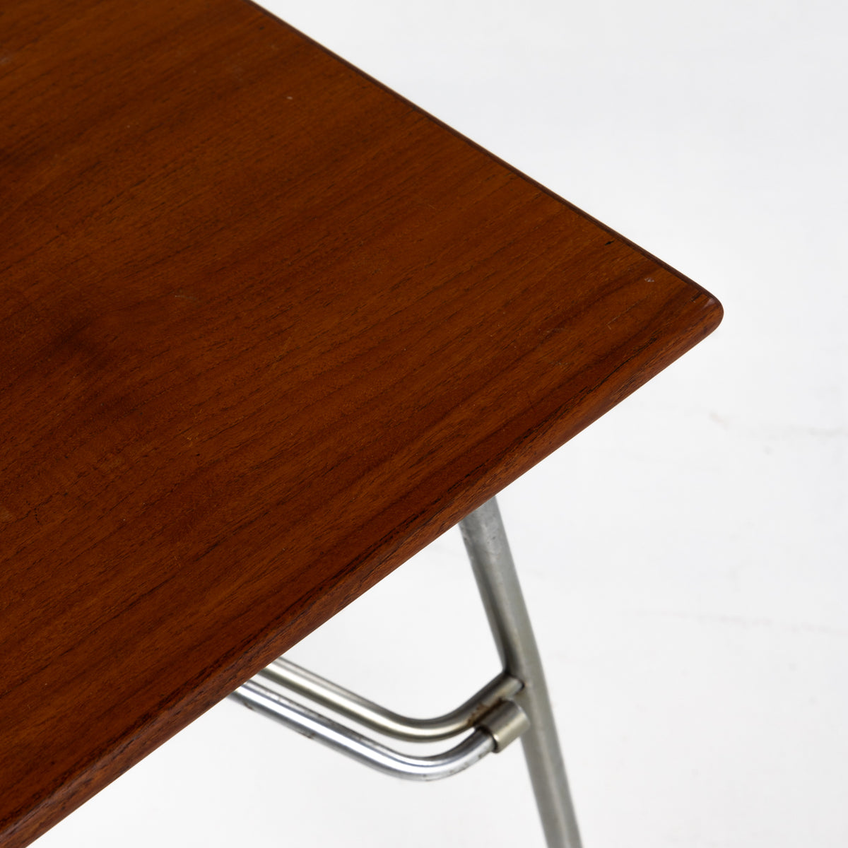 Dining table in teak