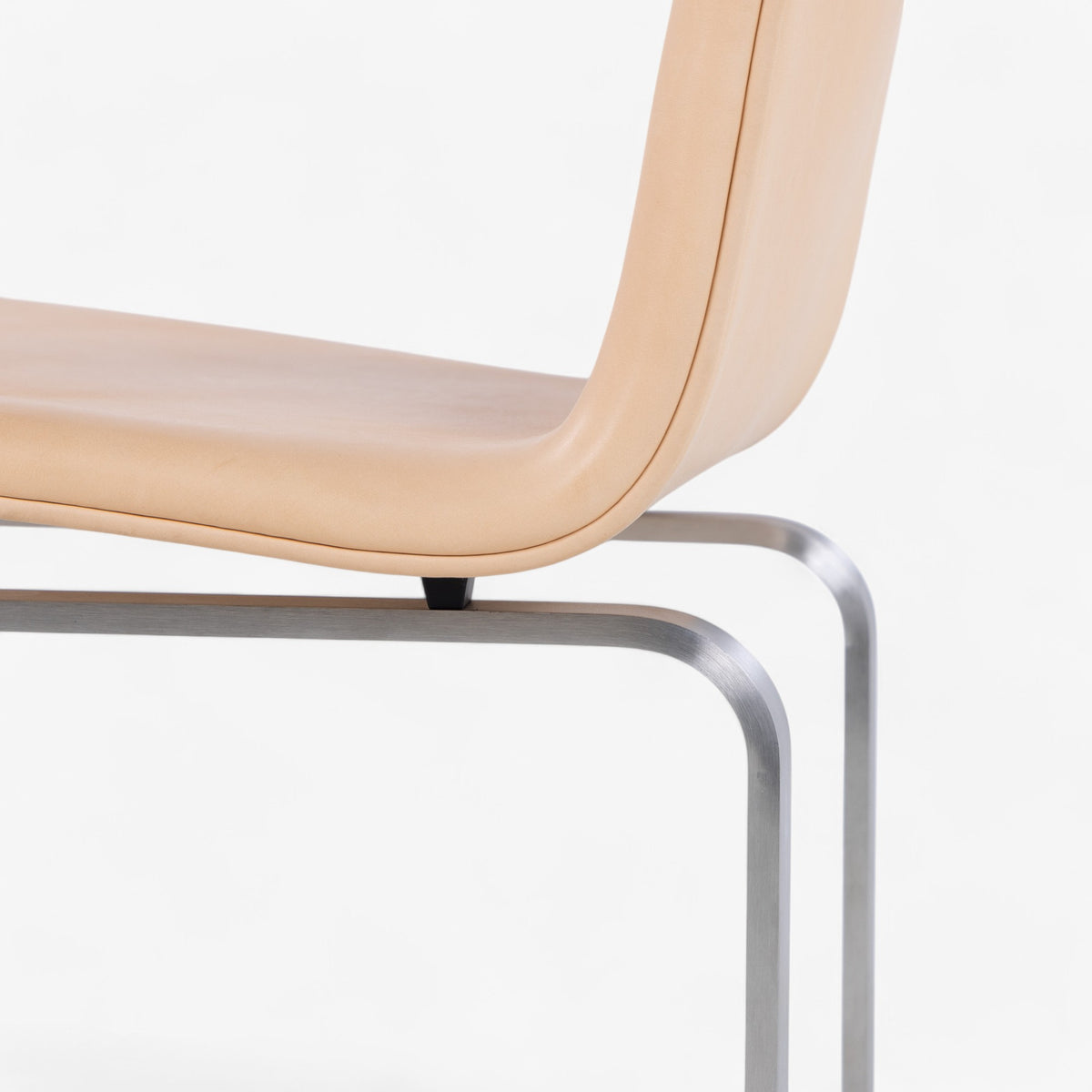 JH 3 - Set of 4 dining chairs in natural leather