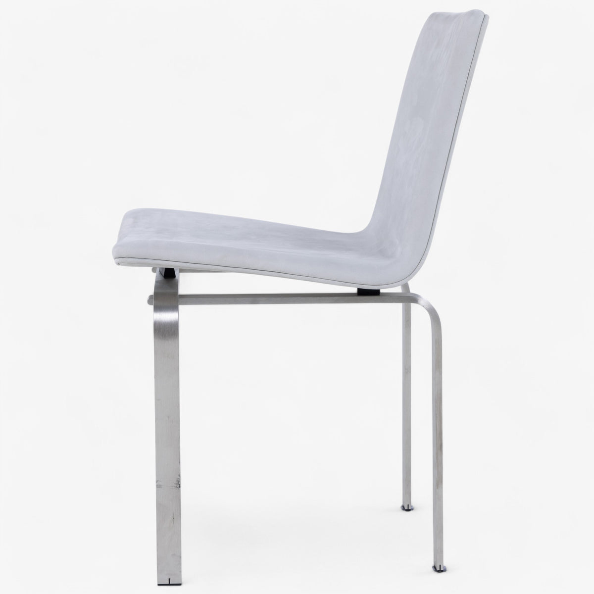 JH 3 - Set of 4 dining chairs in 'Royal Nubuck' leather