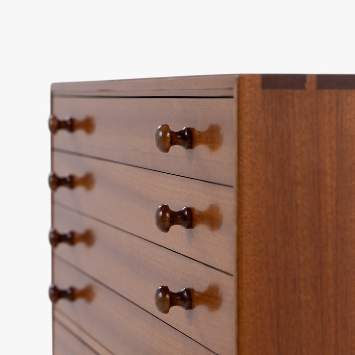 Drawing cabinet in mahogany