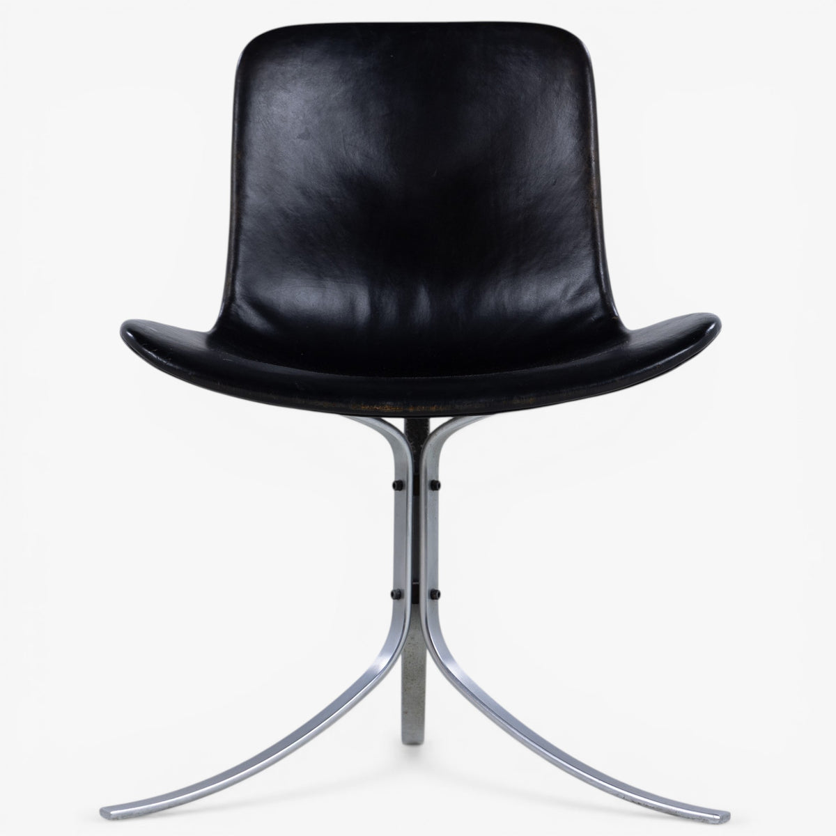 PK 9 - Chair in black leather