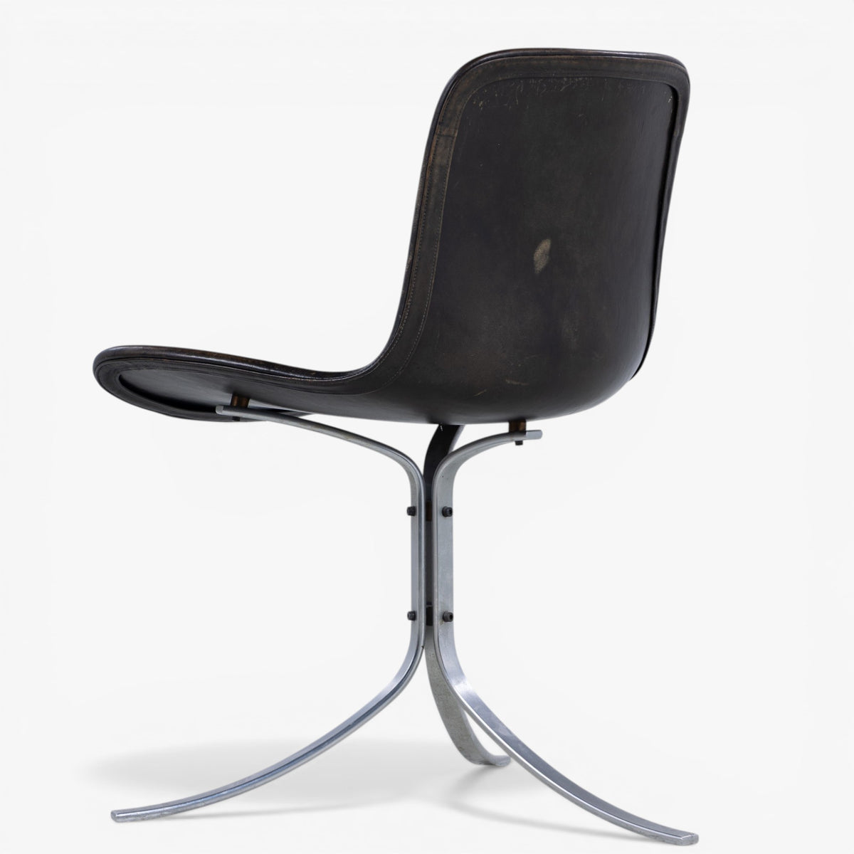 PK 9 - Chair in black leather