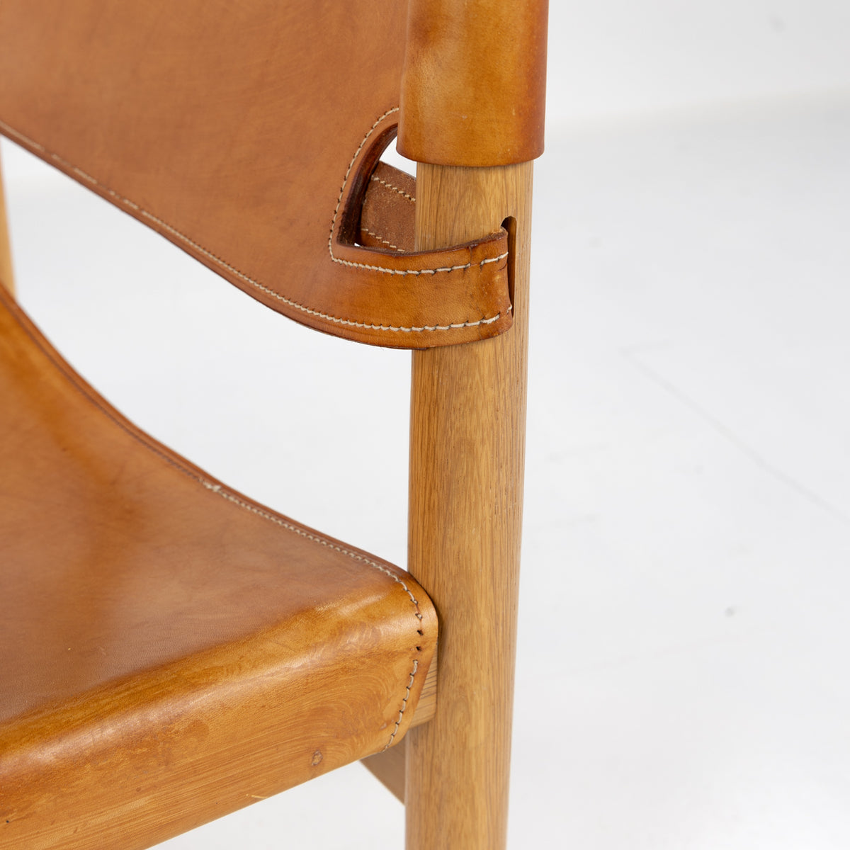 BM 3237 - 'The Hunting Chair' in oak