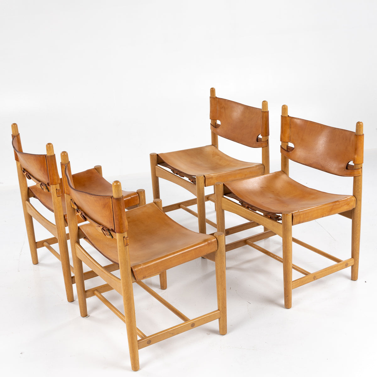 BM 3237 - 'The Hunting Chair' in oak