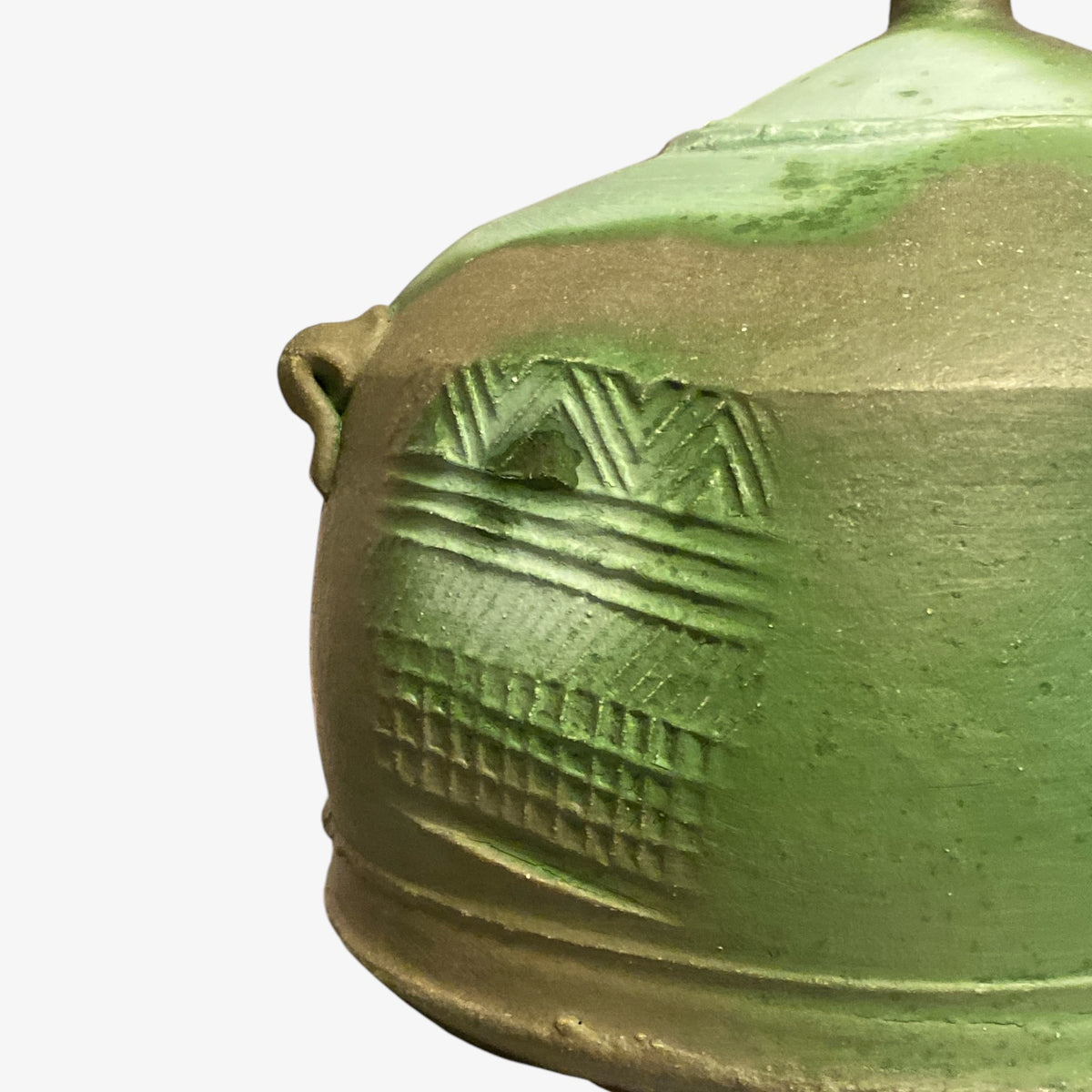 Stoneware jar with lid