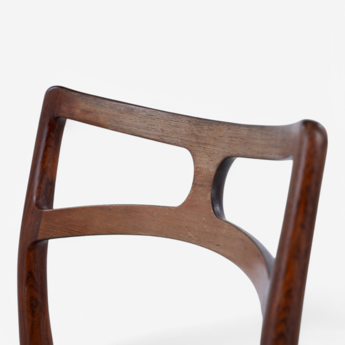 Dining chair in rosewood