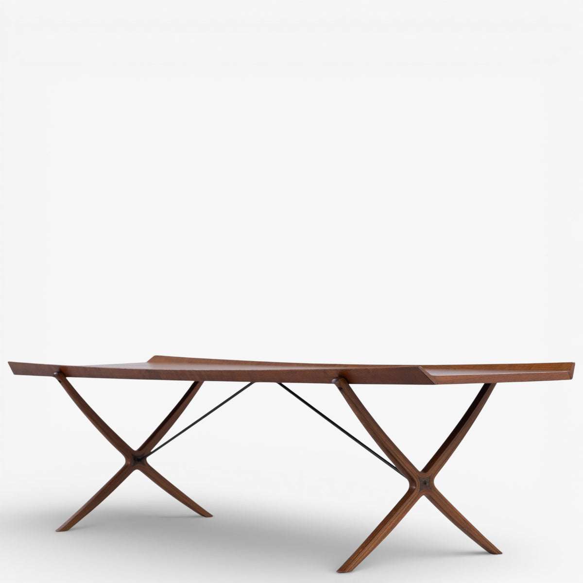 Coffee table in teak