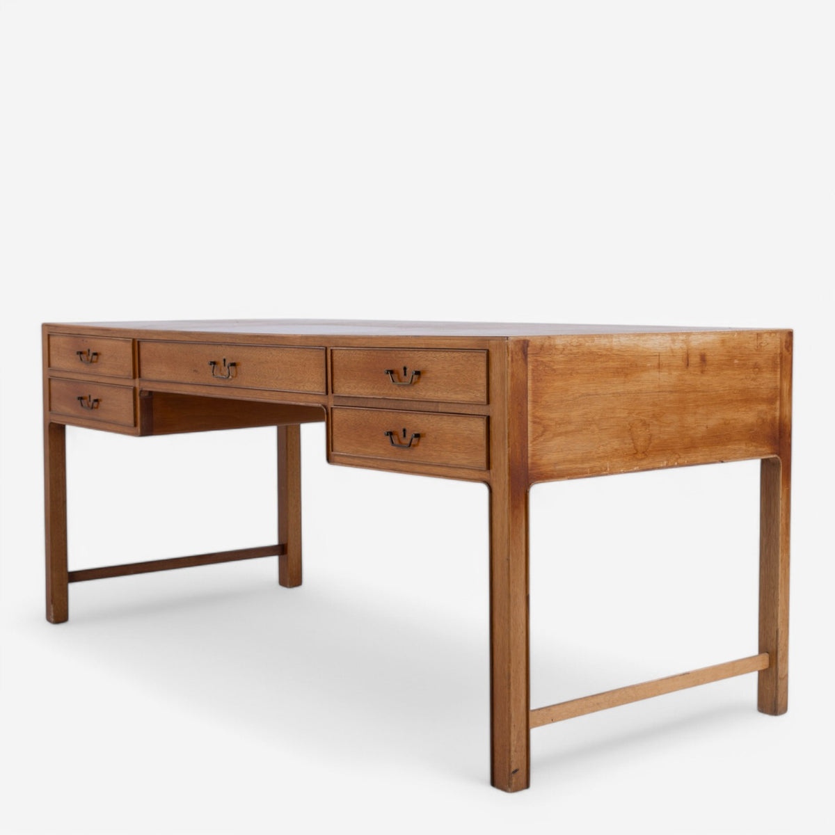 Desk in mahogany