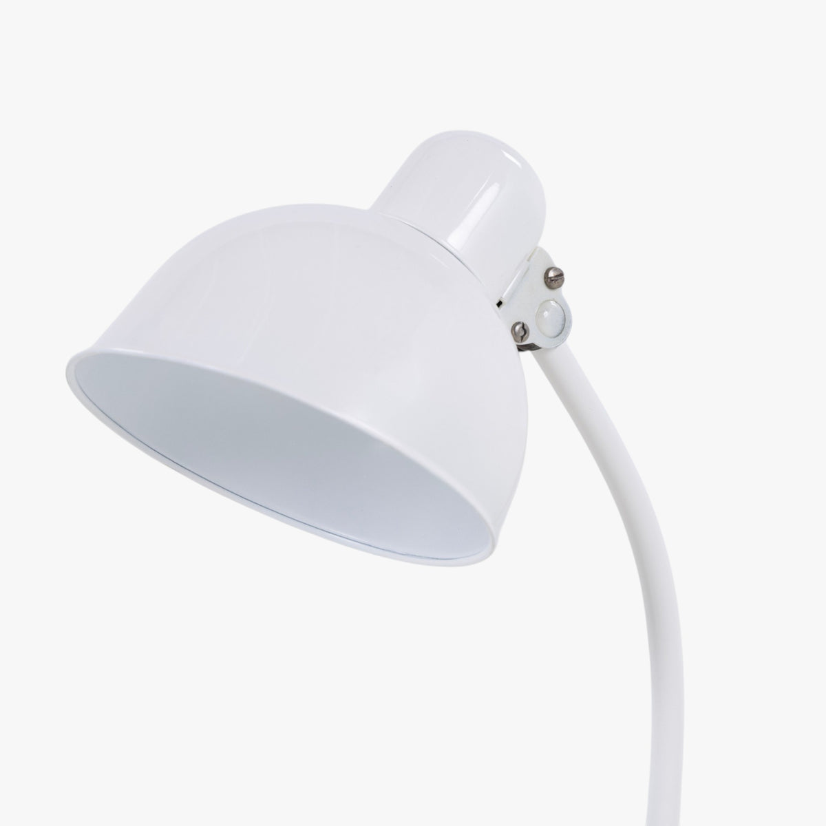 Bordlampe i hvidt metal