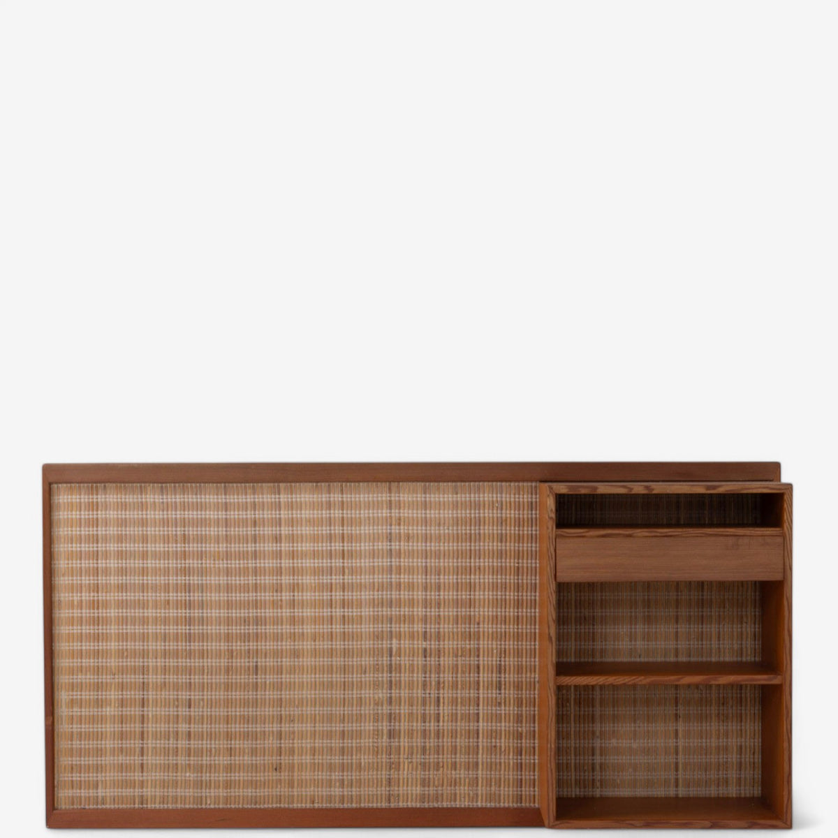 Headboard in Oregon pine