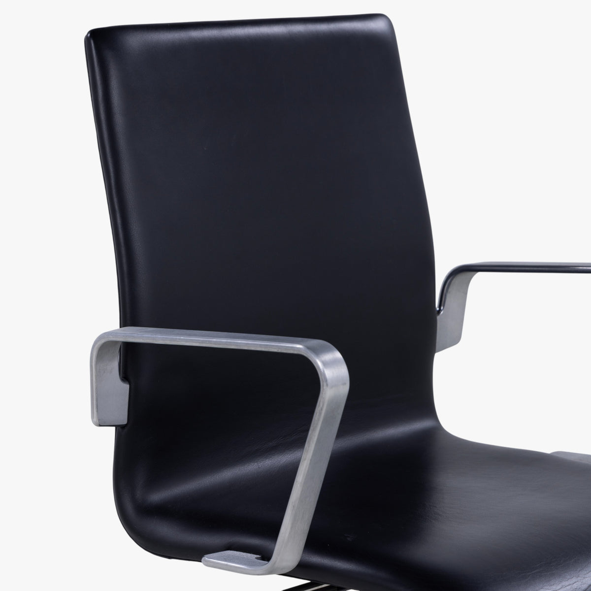 AJ 3291 - Office chair in black leather
