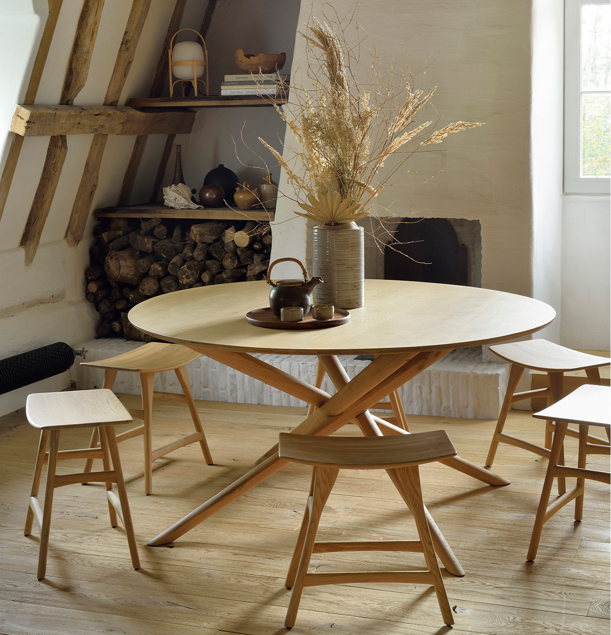 Oak Mikado dining table