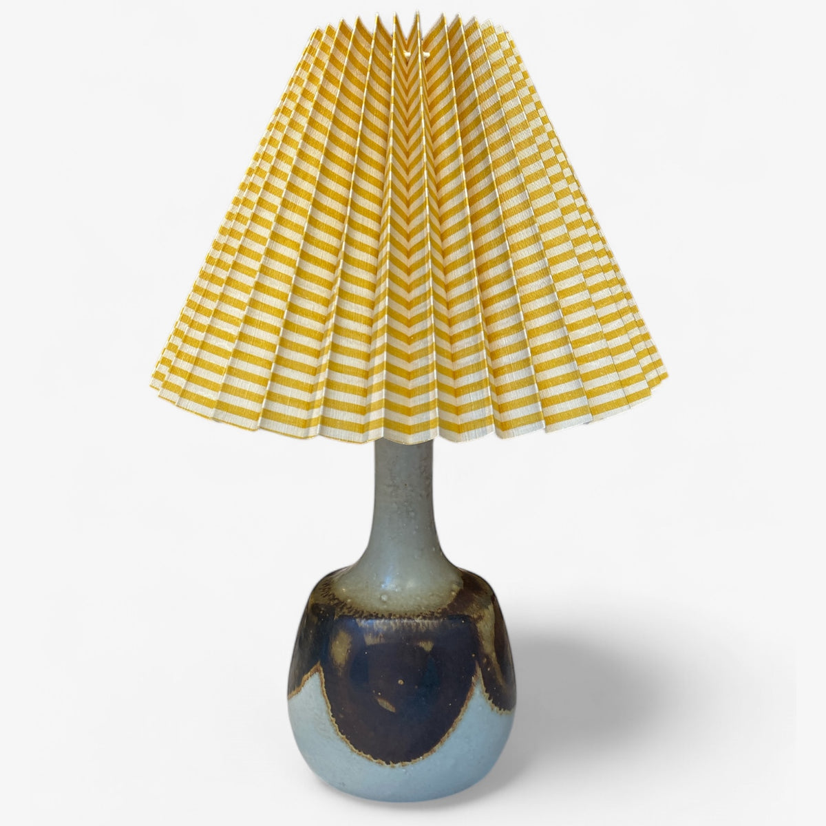 Bordlampe i stentøj