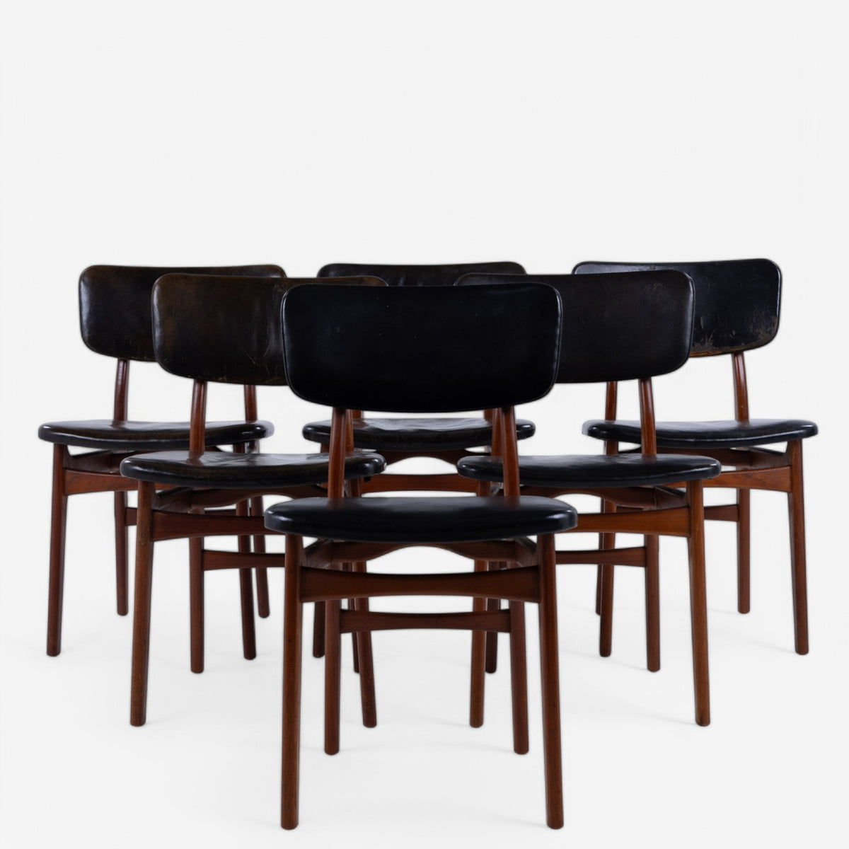 Dining chair in teak