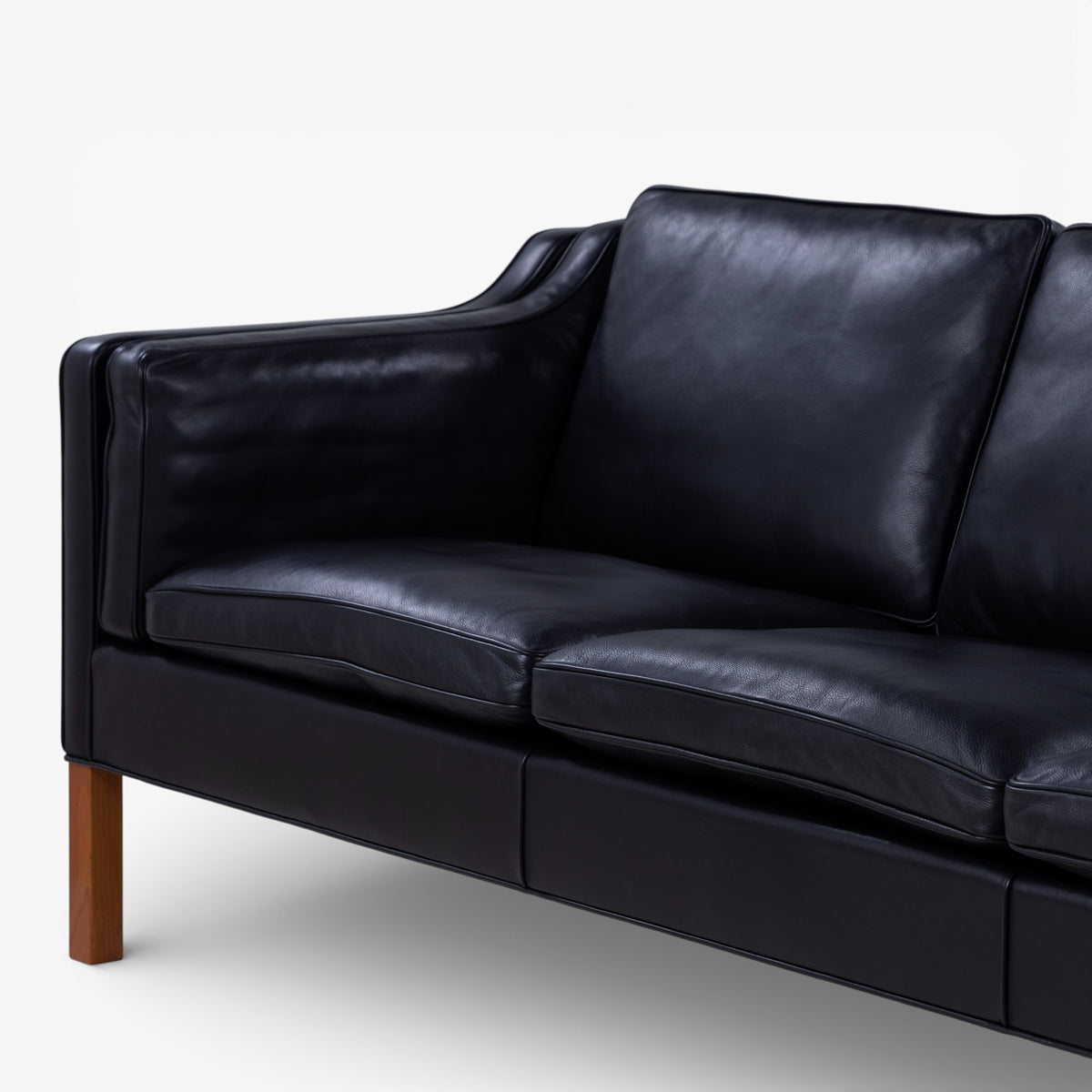 BM 2213 - 3 pers. sofa i originalt sort læder