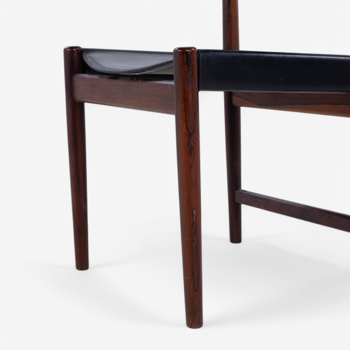 Dining chair in rosewood