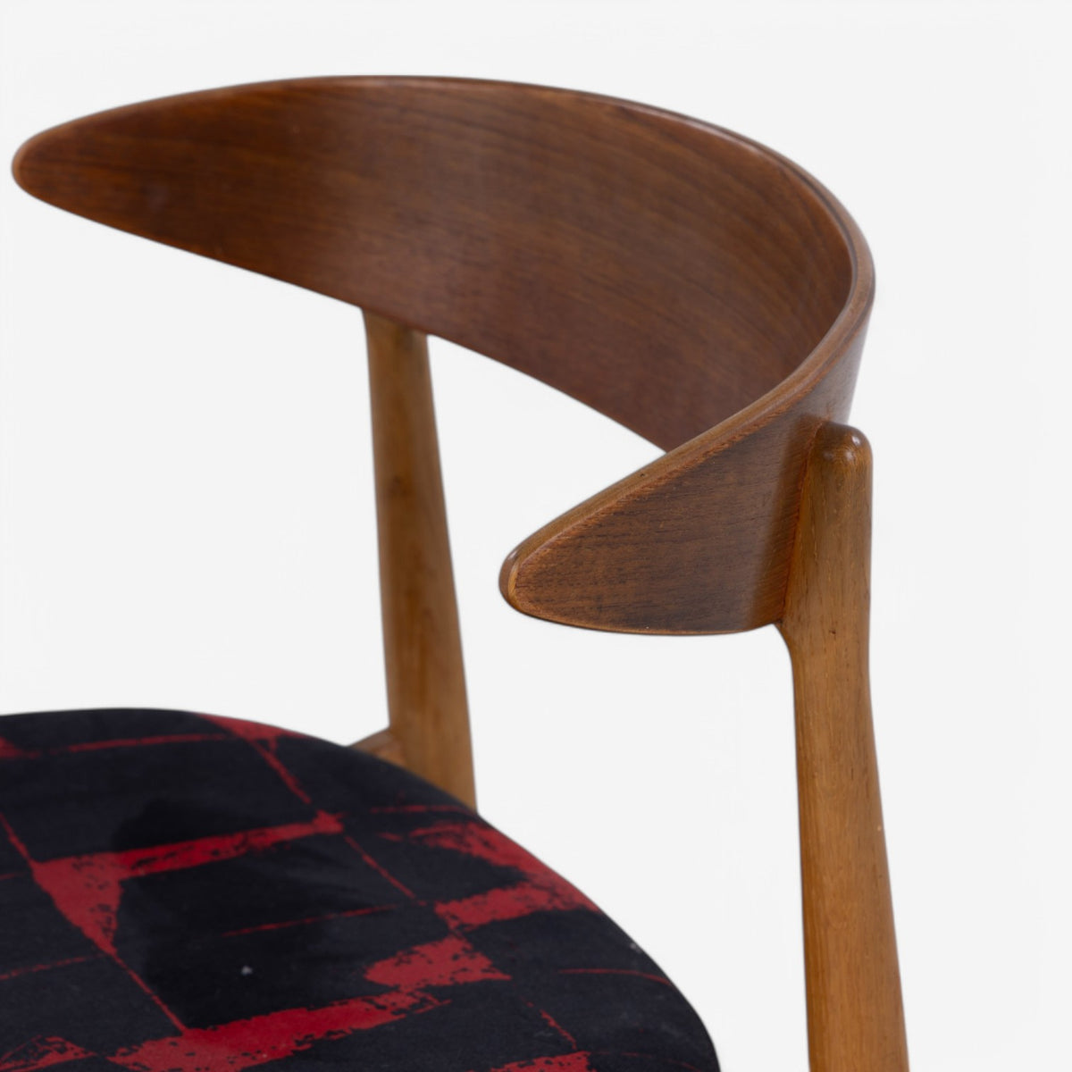 Dining chair in oak