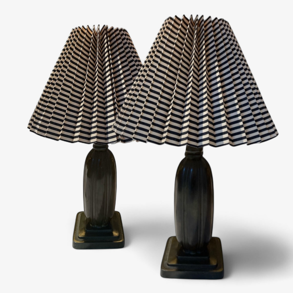 Pair of table lamps in diskometal