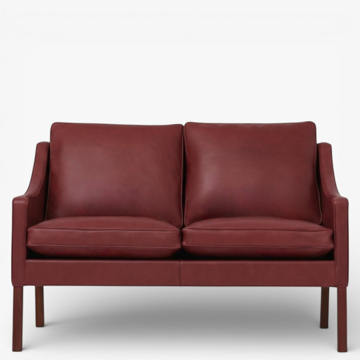 BM 2208 – Ompolstret 2 pers. sofa i dækfarvet læder (Indian Red)