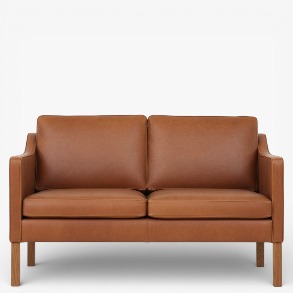 BM 2322 – Ompolstret 2 pers. sofa i dækfarvet læder (Cognac)
