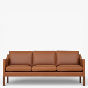 BM 2323 – Ompolstret 3 pers. sofa i anilinlæder (Cognac)