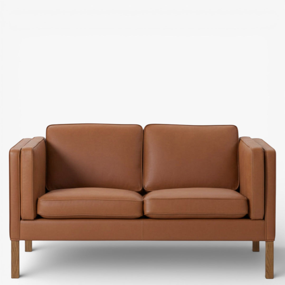 BM 2332 – Ompolstret 2 pers. sofa i anilinlæder (Cognac)