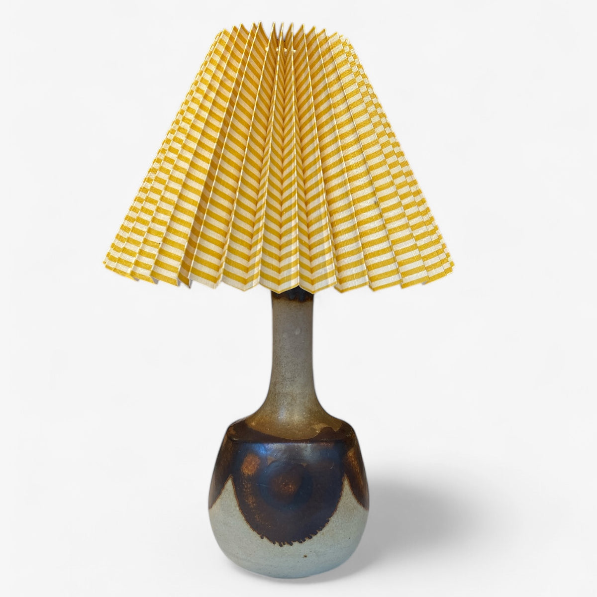 Table lamp in stoneware