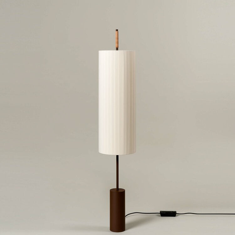 Dórica floor lamp
